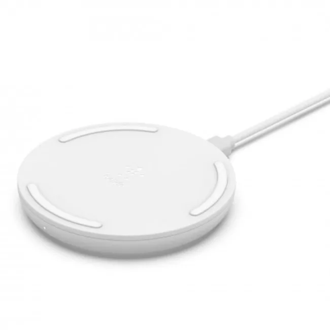 Беспроводное зарядное устройство Belkin Pad Wireless Charging Qi no PSU White (WIA001BTWH)