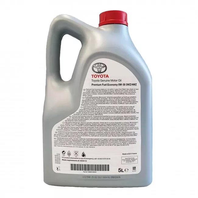 Моторное масло Toyota PFE 0W-30 5л (08880-83640)