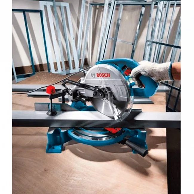 Пила торцовочная Bosch GCM 10 MX, 1700Вт, 254 мм, поворот Л 47°/П 52° (0.601.B29.021)