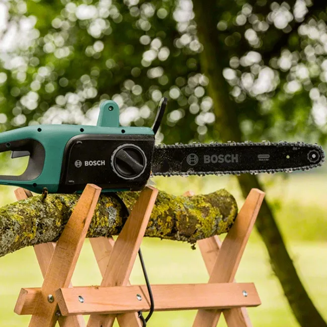 Пила ланцюгова Bosch UniversalChain 35, 1800 Вт, шина 35 см, ланцюг Oregon, 4.2 кг (0.600.8B8.300)