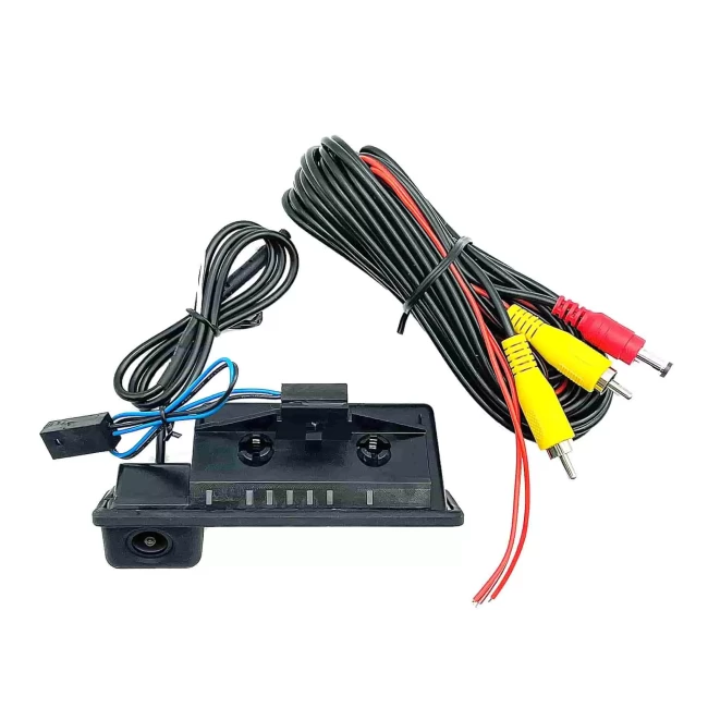 Камера в ручку багажника Prime-X TR-09W AHD/CVBS