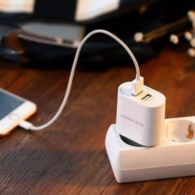 Сетевое зарядное устройство UGREEN CD104 2xUSB 3.4A Charger белый