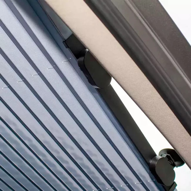 Солнцезащитная шторка AMiO 120х46см (02910/029107)