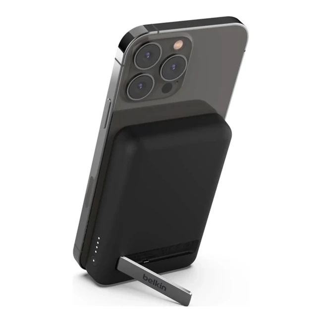 Аккумулятор портативный Belkin Power Bank 5000 mAh MagSafe Wireless черный (BPD004BTBK)