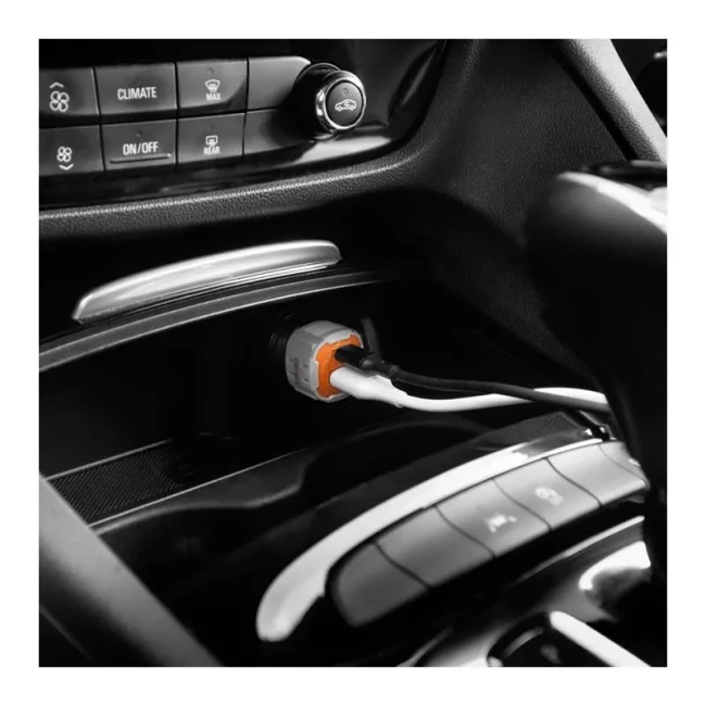 Автомобільний зарядний пристрій AMiO USB-A + USB-C 38W (03883/038833)