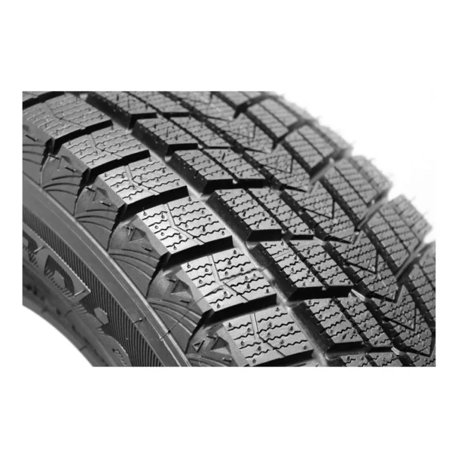Шина Nexen Winguard Ice Plus 235/45R18 98T XL