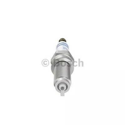 BOSCH 0 242 140 528 Свеча зажигания
