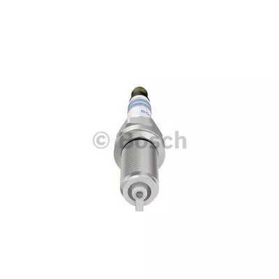 BOSCH 0 242 140 557 Свеча зажигания