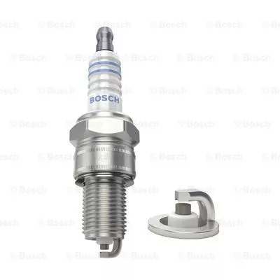 BOSCH 0 242 245 552 Свеча зажигания