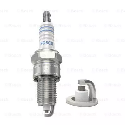 BOSCH 0242229779 Свеча зажигания