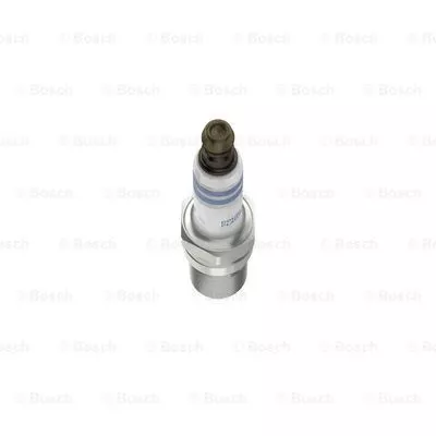 BOSCH 0 242 240 620 Свеча зажигания
