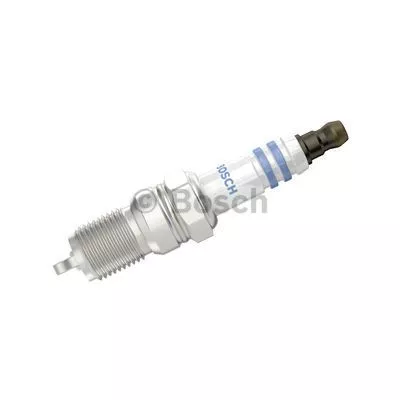 BOSCH 0 242 240 620 Свеча зажигания