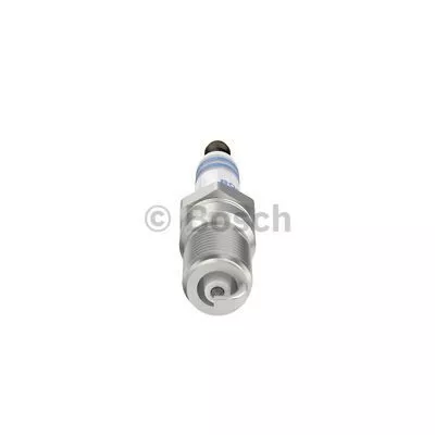 BOSCH 0 242 240 620 Свеча зажигания