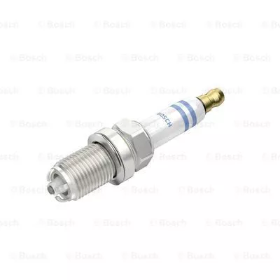 BOSCH 0 242 235 715 Свіча запалювання
