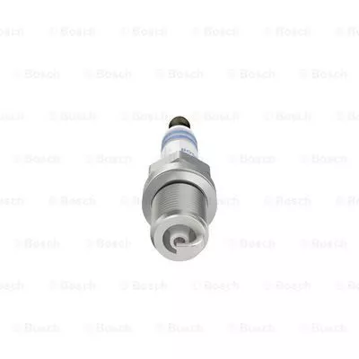 BOSCH 0 242 235 749 Свіча запалювання