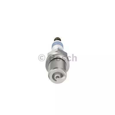 BOSCH 0 242 235 749 Свіча запалювання