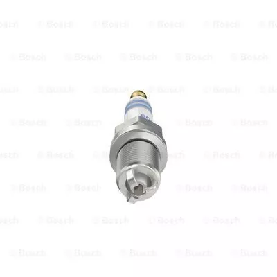 BOSCH 0 242 235 766 Свеча зажигания