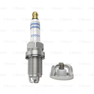 BOSCH 0 242 235 766 Свеча зажигания