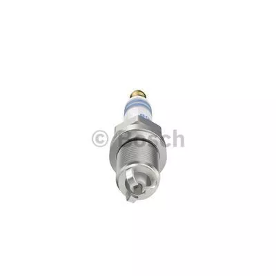 BOSCH 0 242 235 766 Свеча зажигания