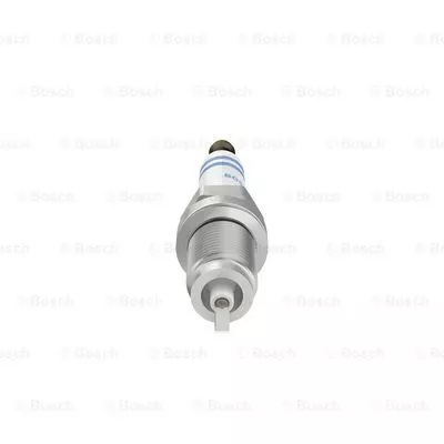 BOSCH 0 242 235 775 Свеча зажигания