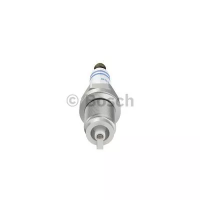 BOSCH 0 242 235 775 Свеча зажигания