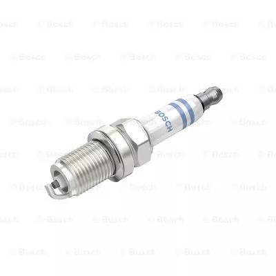BOSCH 0 242 235 797 Свеча зажигания