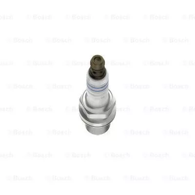 BOSCH 0 242 235 748 Свеча зажигания