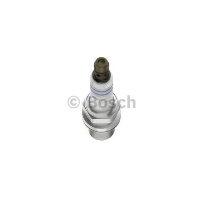 BOSCH 0 242 235 748 Свеча зажигания