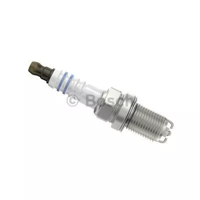 BOSCH 0 242 235 748 Свеча зажигания