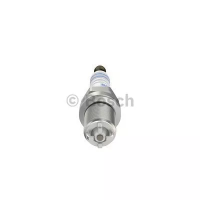 BOSCH 0 242 235 748 Свеча зажигания