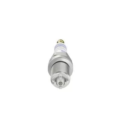 BOSCH 0 242 240 587 Свеча зажигания