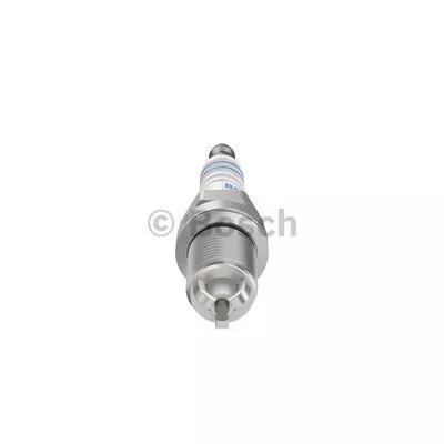 BOSCH 0 241 235 752 Свіча запалювання
