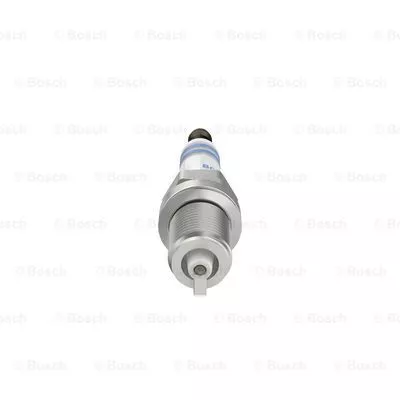 BOSCH 0 242 240 654 Свіча запалювання
