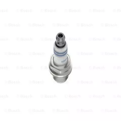 BOSCH 0 242 240 675 Свіча запалювання