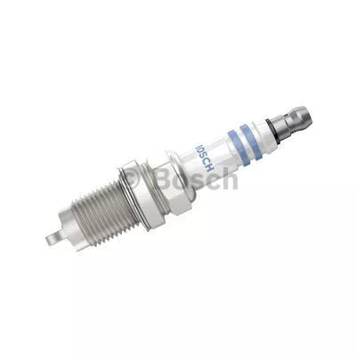 BOSCH 0 242 240 675 Свіча запалювання