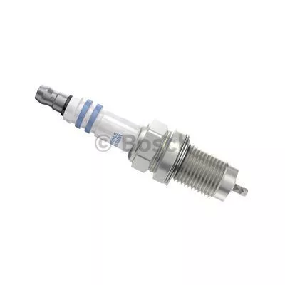 BOSCH 0 242 240 675 Свіча запалювання