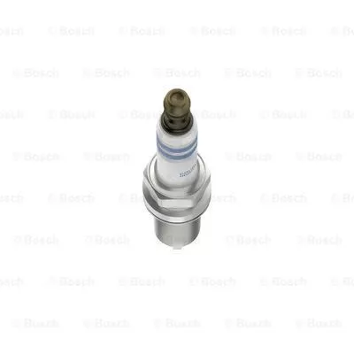BOSCH 0242240715 Свіча запалювання