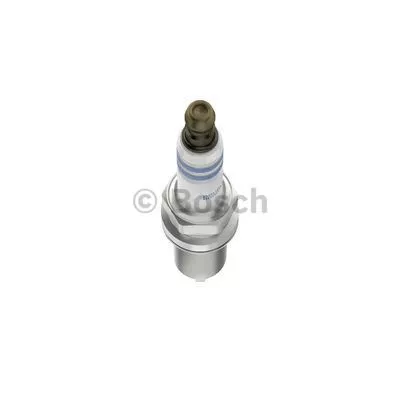 BOSCH 0242240715 Свіча запалювання