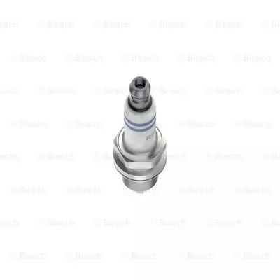 BOSCH 0 242 235 776 Свіча запалювання