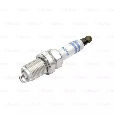 BOSCH 0 242 240 653 Свеча зажигания