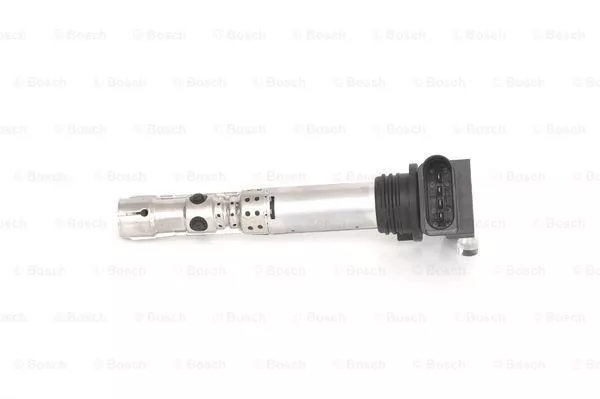 BOSCH 0 986 221 047 Котушка запалювання
