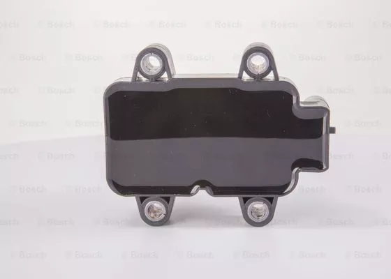 BOSCH 0 986 221 060 Катушка зажигания