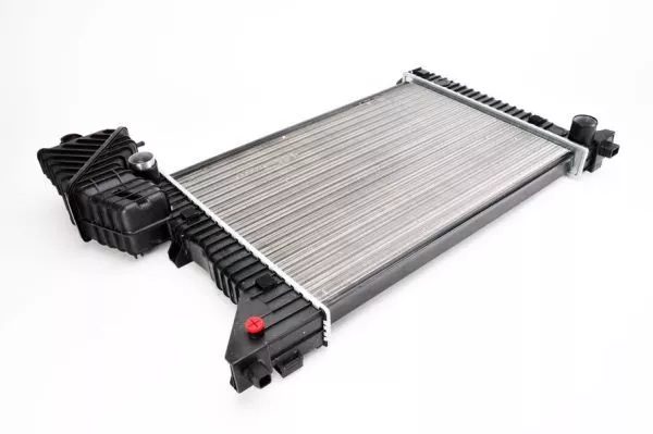 Thermotec D7M021TT Радиатор охлаждения двигателя