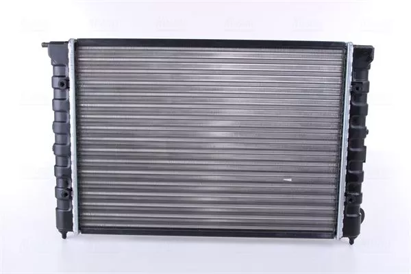 Nissens 651811 Радиатор охлаждения двигателя
