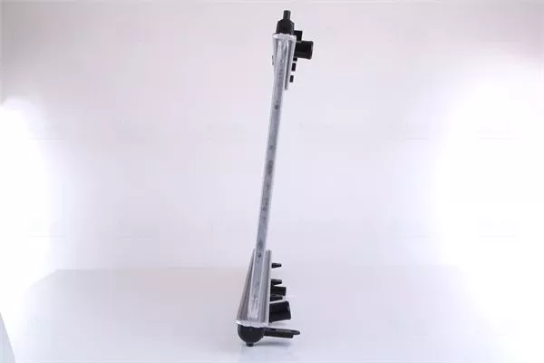 Nissens 681378 Радіатор охолодження двигуна